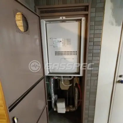 施工前の暖房熱源機（GTH-2417AWX6H-TB）