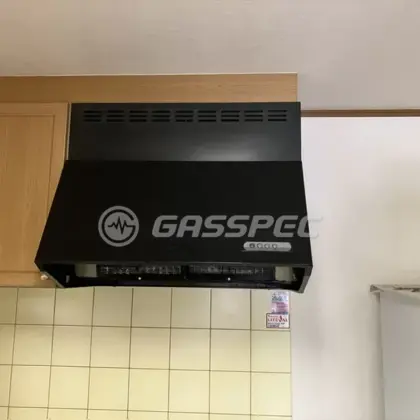 施工前のレンジフード