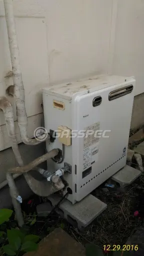 交換前の給湯器（ノーリツ GT-1617SARX）