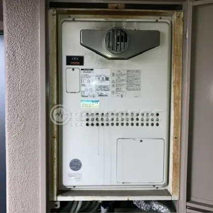 施工前の暖房熱源機（GTH-2434AWX6H-T）