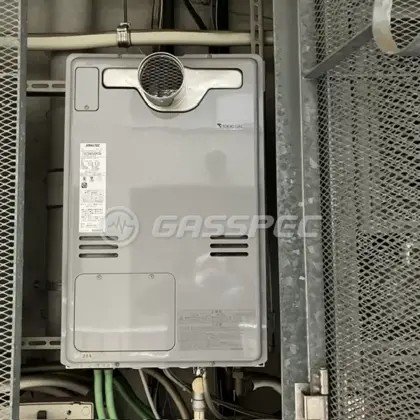 施工前の暖房熱源機（RUFH-V2403SAT2-3(B)）