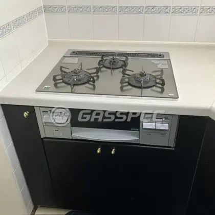 施工前のビルトインガスコンロ（HR-BH3AR-G6SSR）