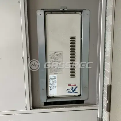 施工前の給湯器（RUF-VS2000SAU-VC）