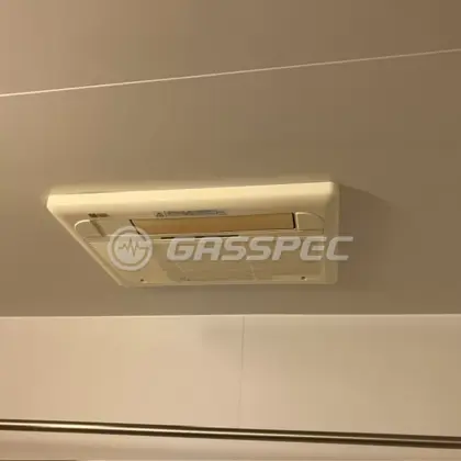 施工前の浴室乾燥機（FD2811J2）