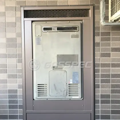 施工前の暖房熱源機（RUFH-2405AW2-5）