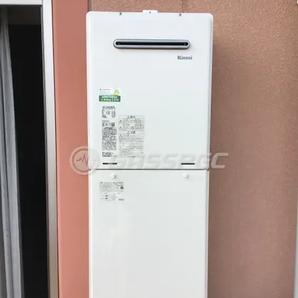 施工後の給湯器（リンナイ RUF-A2405AW(B)）