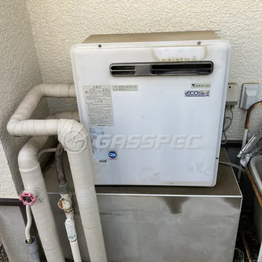 交換前の給湯器（東京ガス KG-S820RF-R）