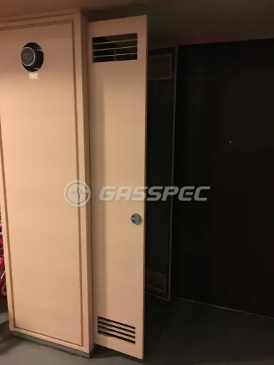 施工前の給湯器（GTH-2434(S)AWX）