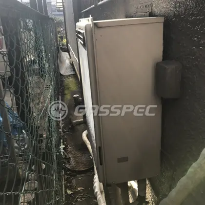 施工前の給湯器（GT-2422SAWX）