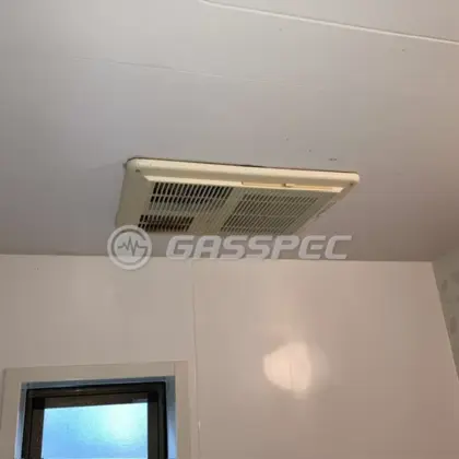 施工前の浴室乾燥機（EYK-303J）