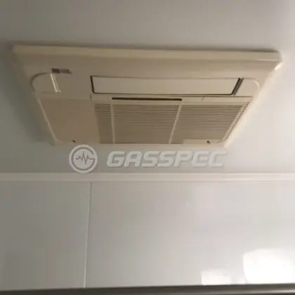 施工前の浴室乾燥機