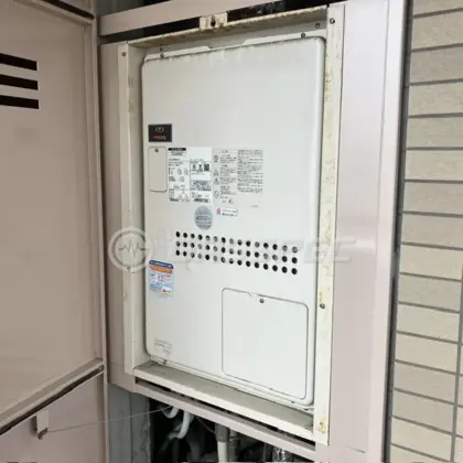 施工前の暖房熱源機（GTH-2434AWX6H-H）