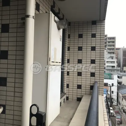 施工前の給湯器（RUF-V2405SAA）