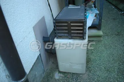 施工前の給湯器（GSY-130M）