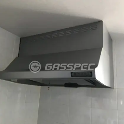 施工前のレンジフード（BFR-3B-903SI）
