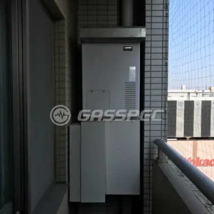 施工前の暖房熱源機（AT-4200ARSAW3Q-F）