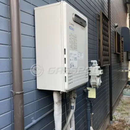 施工前の給湯器（GT-C2042SAWX-MB）