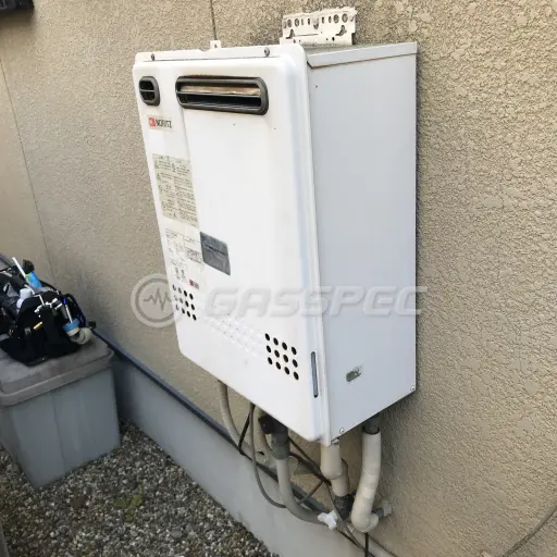 交換前の給湯器（ノーリツ GT-2422SAWX）
