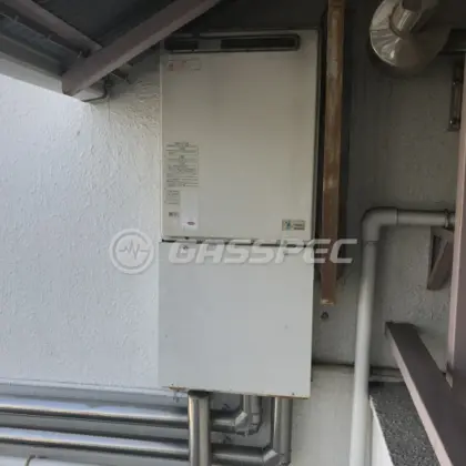 施工前の給湯器（OUBR-1650SAQ）