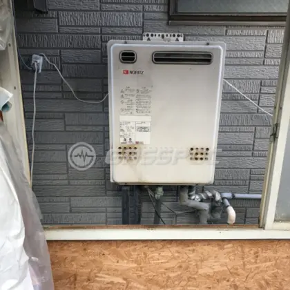 施工前の給湯器（GT 2422SAWX）
