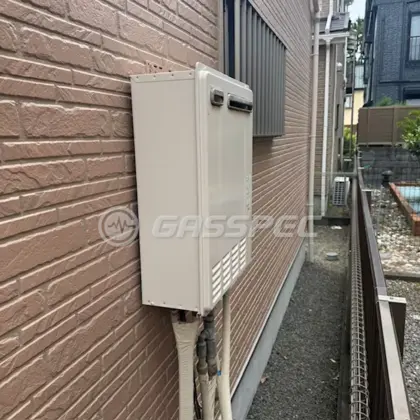 施工前の給湯器（FH-202AWD）