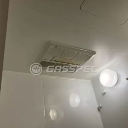 施工前の浴室乾燥機（BBD-3304ACSK-J3）