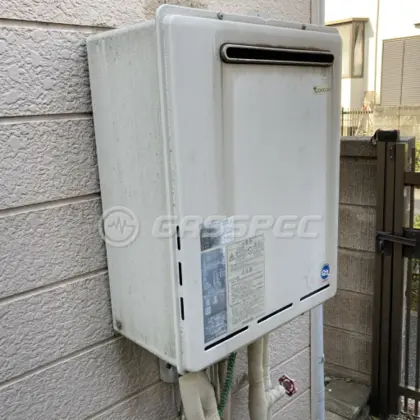 施工前の給湯器（RUF-A2003SAW）