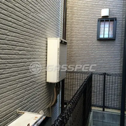 施工前の給湯器（OURB-2050SAQ）