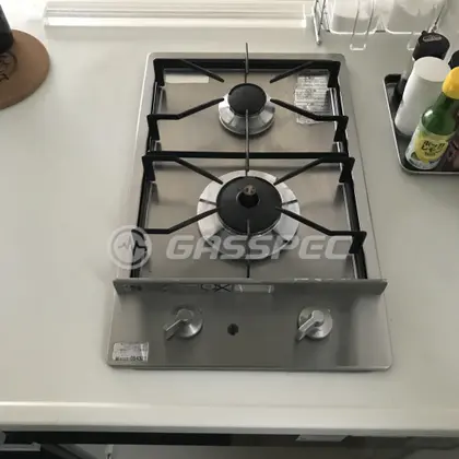 施工前のビルトインガスコンロ（RBD-320S）