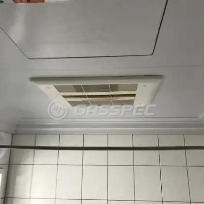 施工前の浴室乾燥機（RBH-C330KSN）