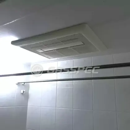 施工前の浴室乾燥機（FD2809J3）