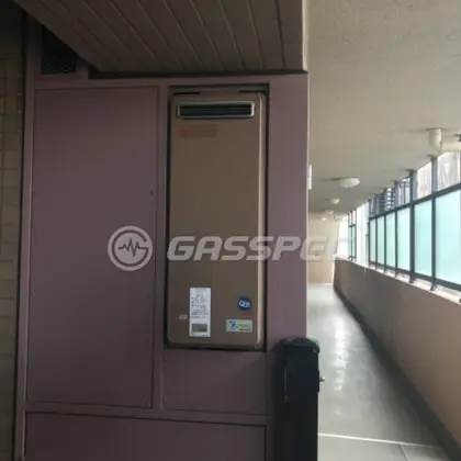 施工前の給湯器（OURB-2051SAQ）