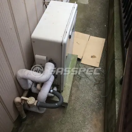 施工前の給湯器（RUF-V2006AG）