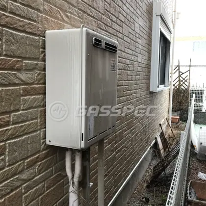施工前の給湯器（RUF-V2005SAW）