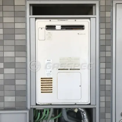 施工前の暖房熱源機（RUFH-V2400AW2-3）