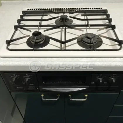 施工前のビルトインガスコンロ（RBG-30B2S-B）