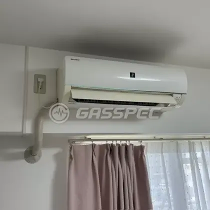 施工前のエアコン（AY-D28EX-W）