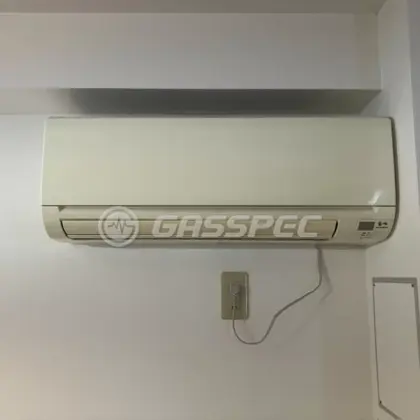 施工前のエアコン（MSZ-GV401S-W / MSZ-GV281-W）