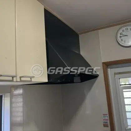 施工前のレンジフード