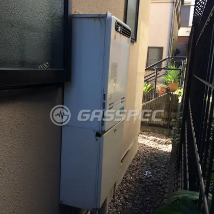 施工前の給湯器（GT-2410AWX）
