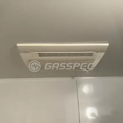 施工前の浴室乾燥機（BS-103HM-1）