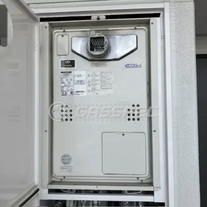 施工前の暖房熱源機（GTH-C2440SAWX6H-T）