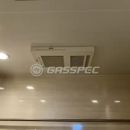 施工前の浴室乾燥機（UFD-110PA）