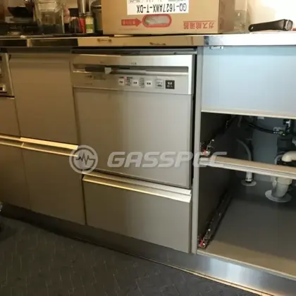 施工前のビルトイン食洗機（NP-P45F1S1BB）