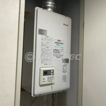 施工前の給湯器（RUX-V1615SFFUA-E）