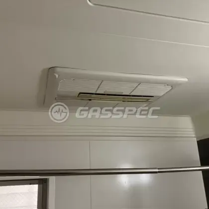 施工前の浴室乾燥機（FD2810F1）