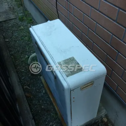 施工前の給湯器（T-248SAR）