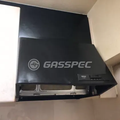 施工前のレンジフード（FY-6HZA7Y）