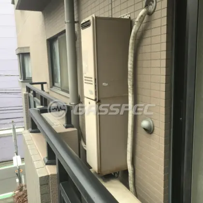 施工前の給湯器（GT-2003AW）