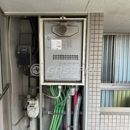 施工前の暖房熱源機（GTH-2417AWX3H-T）